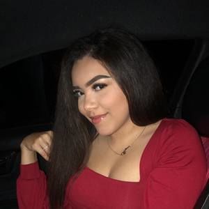 Meet your Posher, Rayna